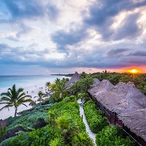 Poc Na Tulum Pueblo